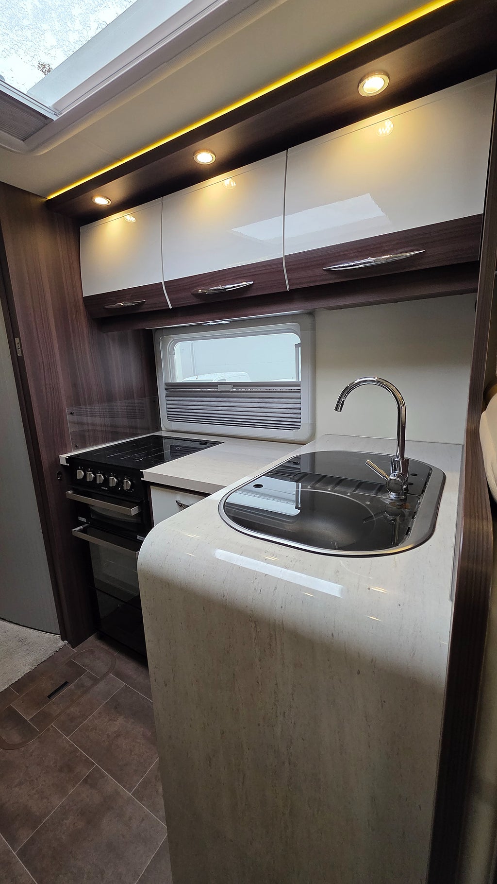 Bürstner Argos 747 -2 Automat AC Alde - 2017 - Bild 11