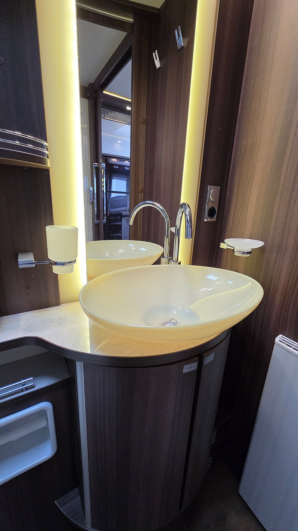 Bürstner Argos 747 -2 Automat AC Alde - 2017 - Bild 15