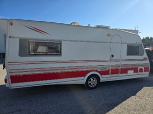 Alternative view of Kabe Ametist GLE KS *Långbäddar *Alde *Förtält *Solceller - 2005