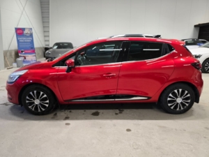 Alternative view of Renault Clio 0.9 TCe Intens Euro 6 *Kamera *2600 mil *Gotlandsbil - 2019