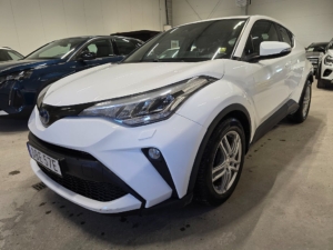 Toyota C-HR Hybrid CVT Active Euro 6 *1 brukare *Skatt 360:-/år - 2022