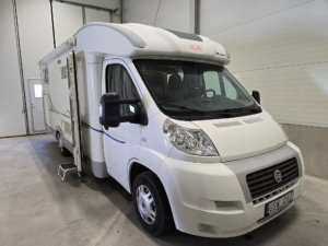 Adria Coral S 670 SL *Långbäddar *Solcell *Ugn *1700 mil!! - 2009