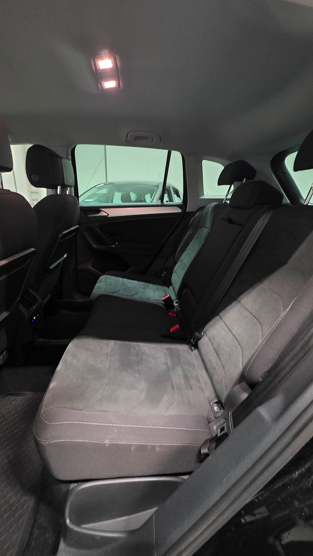 Volkswagen Tiguan 1.4 TSI ACT 4Motion *Drag *Värmare mm - 2018 - Bild 11