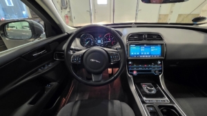 Jaguar XE 20d Euro 6 - 2019 - Bild 16