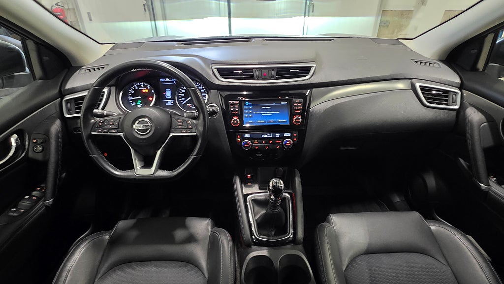 Nissan Qashqai 1.2 DIG-T Tekna *Navigation *Backkamera *Vhjul 6600 mil - 2018 - Bild 18