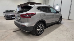 Nissan Qashqai 1.2 DIG-T Tekna *Navigation *Backkamera *Vhjul 6600 mil - 2018 - Bild 4