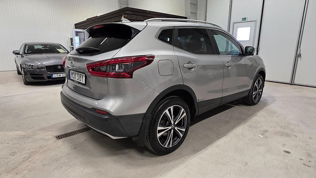Nissan Qashqai 1.2 DIG-T Tekna *Navigation *Backkamera *Vhjul 6600 mil - 2018 - Bild 4