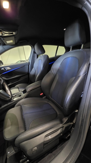 BMW 118I M-Sport *Automat *1 ägare *Gotlandsbil *Drag - 2021 - Bild 16