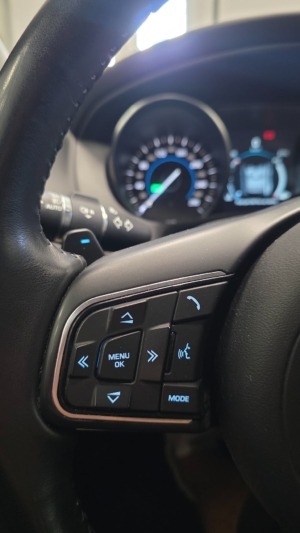 Jaguar XE 20d Euro 6 - 2019 - Bild 26