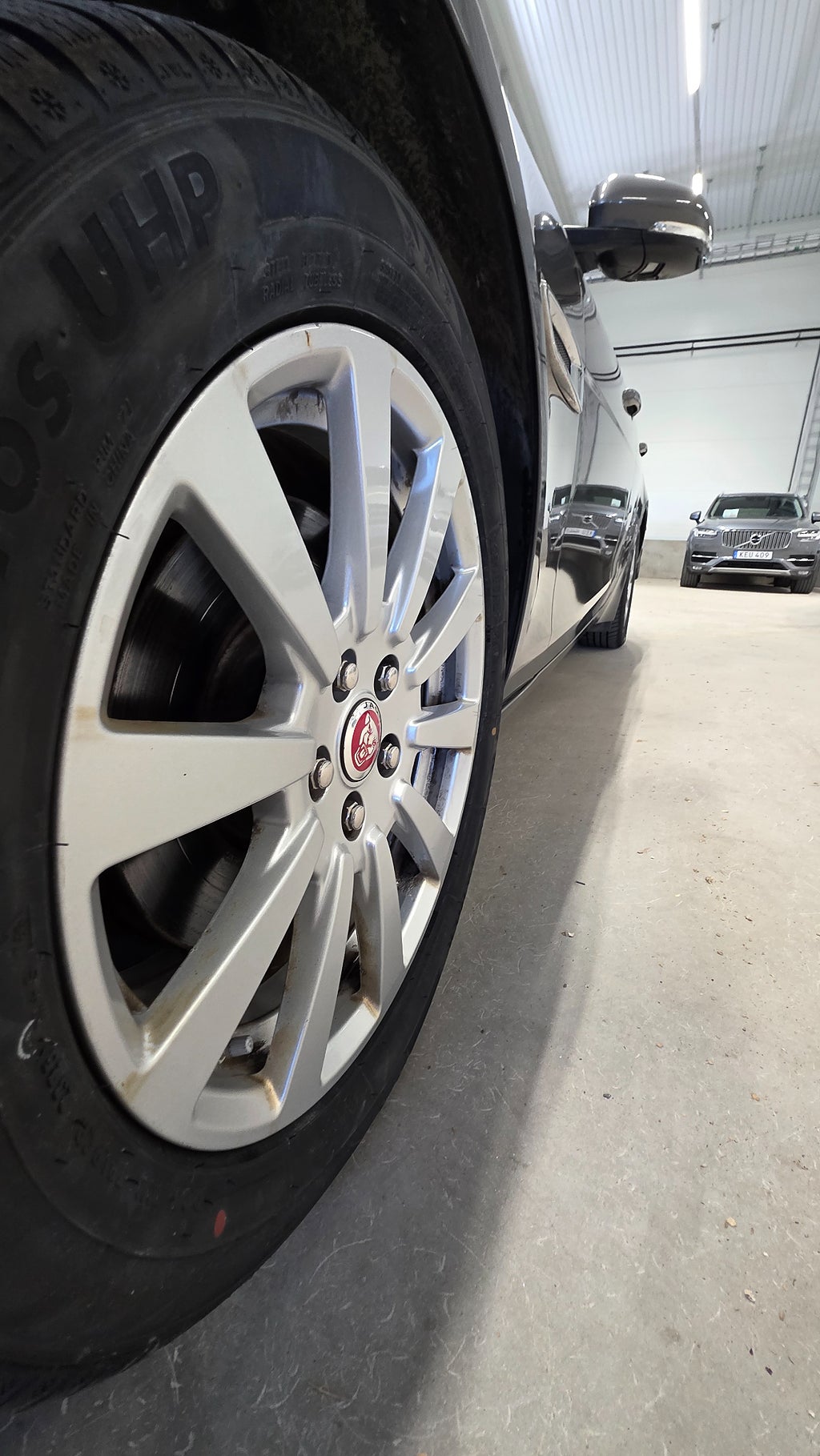 Jaguar XE 20d Euro 6 - 2019 - Bild 10