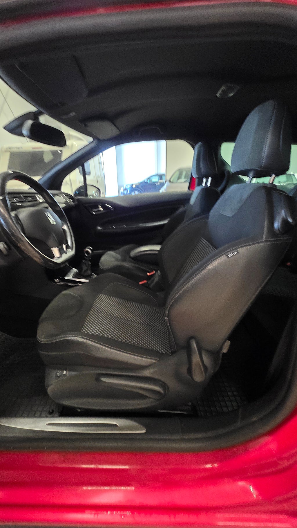 Citroën DS3 1.6 THP Euro 5 *Gotlandsbil *12000 mil - 2011 - Bild 16
