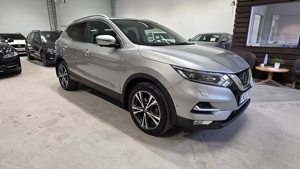 Nissan Qashqai 1.2 DIG-T Tekna *Navigation *Backkamera *Vhjul 6600 mil - 2018 - Bild 7
