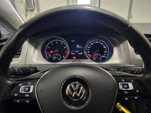 Volkswagen Golf 1.2 TSI BMT Base *Skatt 426:-/år *V-hjul *7500 mil - 2017 - Bild 14