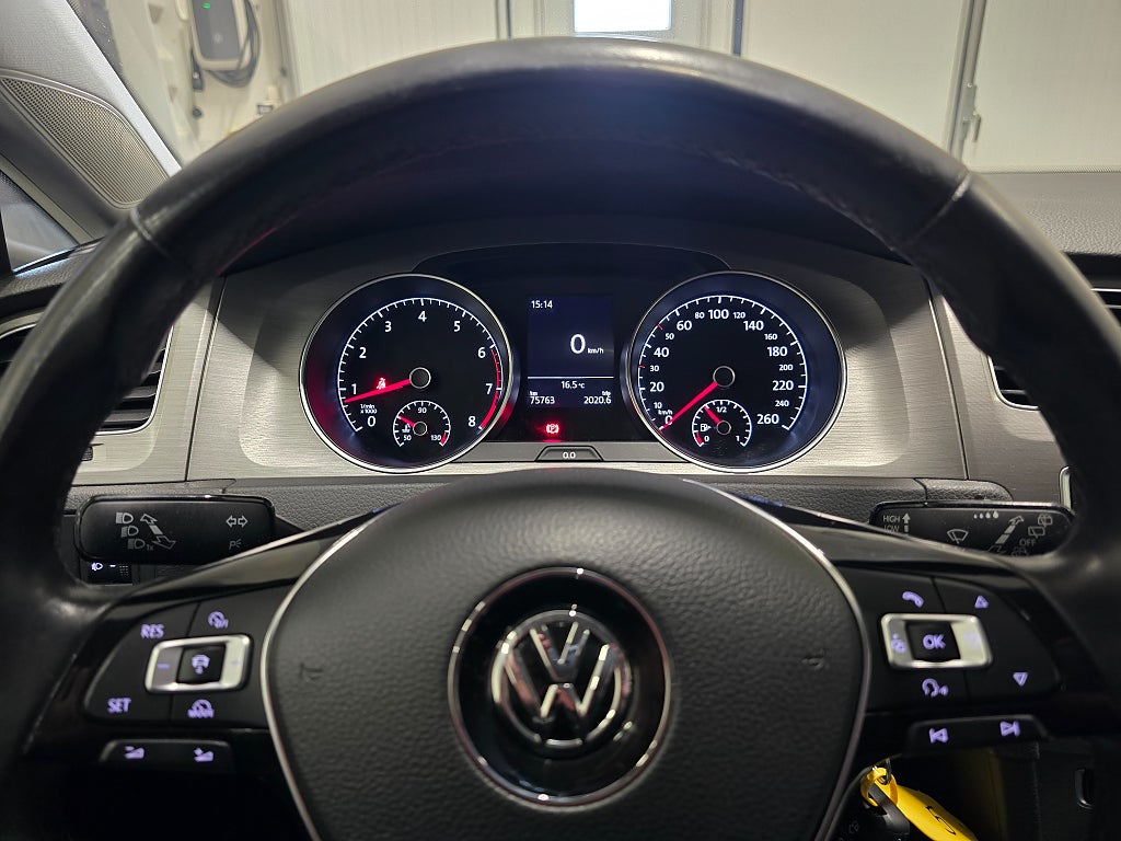 Volkswagen Golf 1.2 TSI BMT Base *Skatt 426:-/år *V-hjul *7500 mil - 2017 - Bild 14