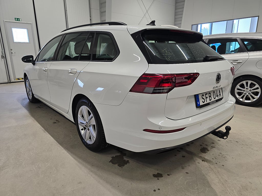 Volkswagen Golf I SC 1.5 eTSI ACT Base *Automat *Dragkrok *Backkamera - 2023 - Bild 8