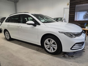 Volkswagen Golf I SC 1.5 eTSI ACT Base *Automat *Dragkrok *Backkamera - 2023 - Bild 5
