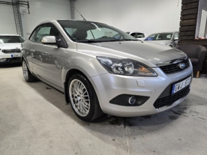 Ford Focus CC CC 2.0 Titanium *Skinn *Vinterhjul *2 brukare - 2008 - Bild 4