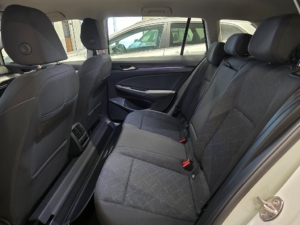 Volkswagen Golf I SC 1.5 eTSI ACT Base *Automat *Dragkrok *Backkamera - 2023 - Bild 14