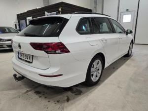 Volkswagen Golf I SC 1.5 eTSI ACT Base *Automat *Dragkrok *Backkamera - 2023 - Bild 6