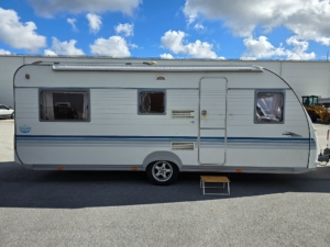 Alternative view of Adria Classica 563 UK *Barnkammare *Alde *Förtält *7 bäddar - 2007