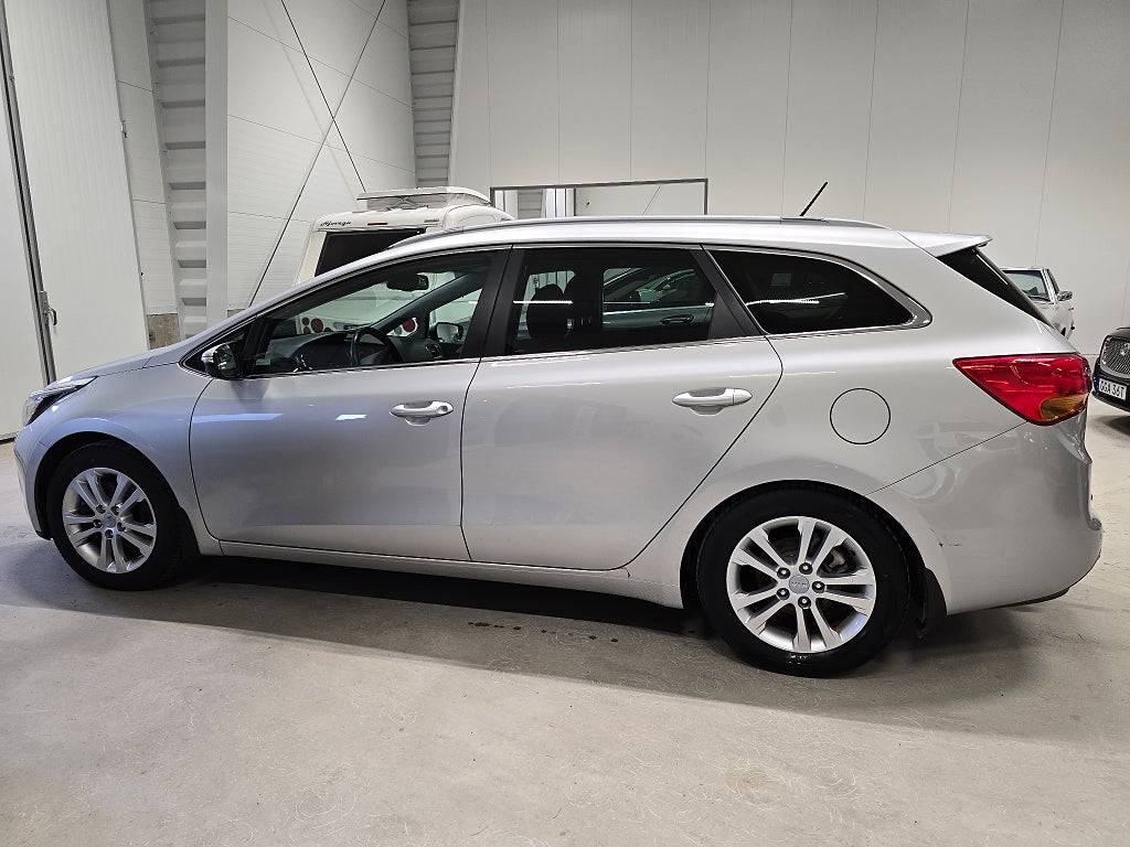 Kia Ceed 1.6 CRDi EX Comfort *Gotlandsbil *Dragkrok - 2014 - Bild 8
