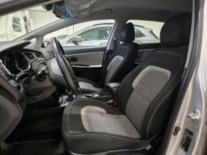 Kia Ceed 1.6 CRDi EX Comfort *Gotlandsbil *Dragkrok - 2014 - Bild 12