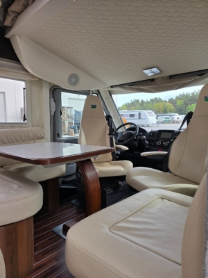 McLouis Nevis 876G *Queensbed *Taksäng *Ugn *Solcell *5700 mil - 2013 - Bild 13