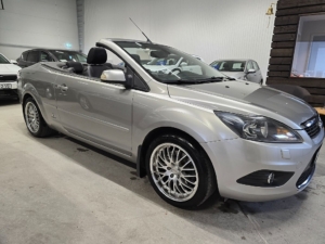 Ford Focus CC CC 2.0 Titanium *Skinn *Vinterhjul *2 brukare - 2008 - Bild 17