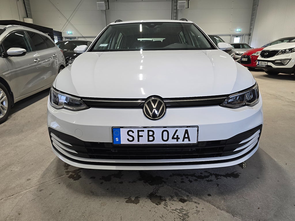 Volkswagen Golf I SC 1.5 eTSI ACT Base *Automat *Dragkrok *Backkamera - 2023 - Bild 2
