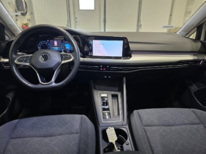 Volkswagen Golf I SC 1.5 eTSI ACT Base *Automat *Dragkrok *Backkamera - 2023 - Bild 20