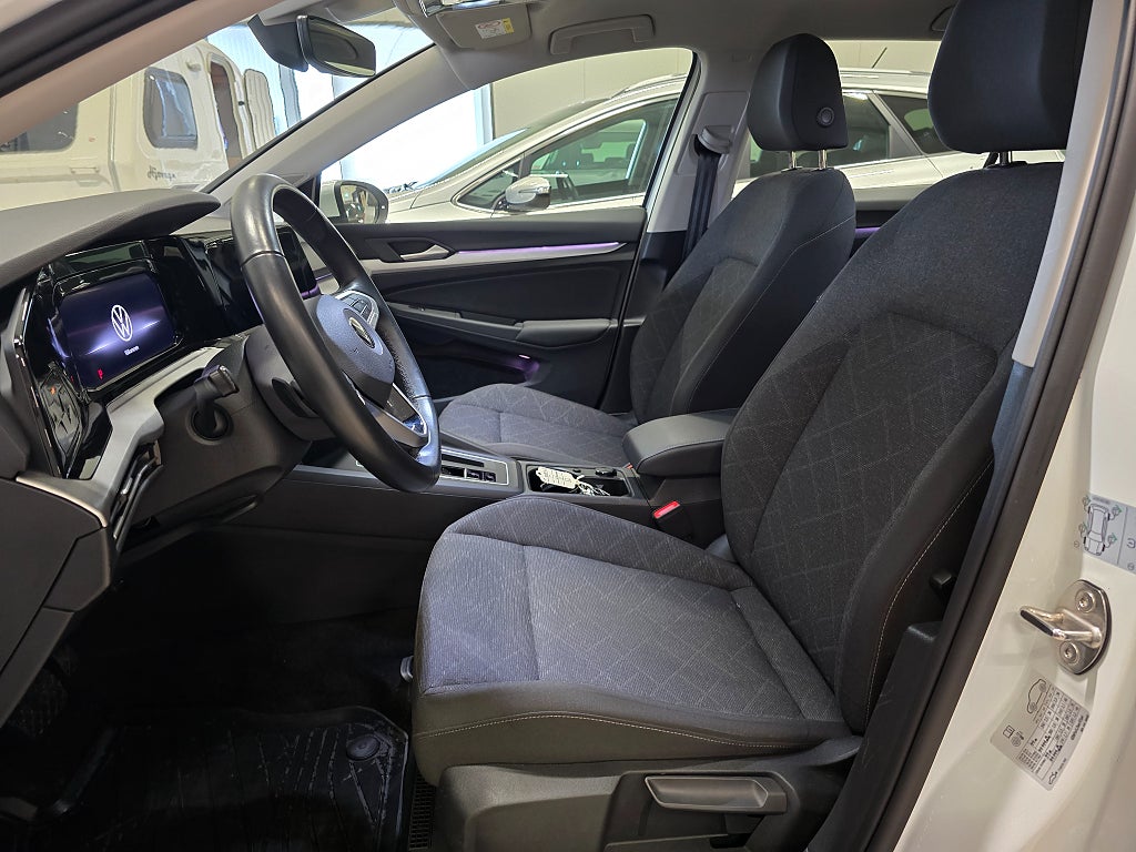 Volkswagen Golf I SC 1.5 eTSI ACT Base *Automat *Dragkrok *Backkamera - 2023 - Bild 13