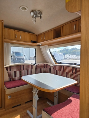 Adria Classica 563 UK *Barnkammare *Alde *Förtält *7 bäddar - 2007 - Bild 10