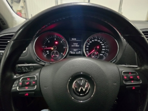 Volkswagen Golf 1.6 TDI DPF BMT Masters *Dragkrok *Motorvärmare - 2012 - Bild 13