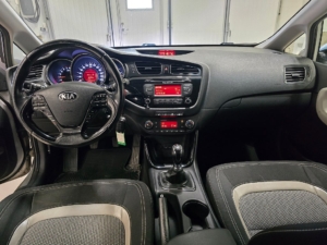Kia Ceed 1.6 CRDi EX Comfort *Gotlandsbil *Dragkrok - 2014 - Bild 18