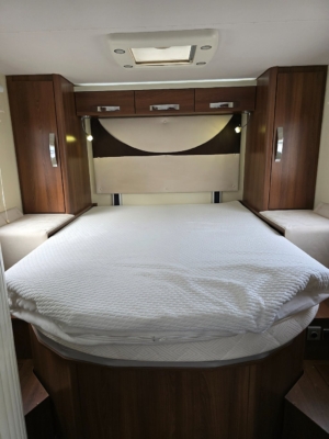 McLouis Nevis 876G *Queensbed *Taksäng *Ugn *Solcell *5700 mil - 2013 - Bild 28