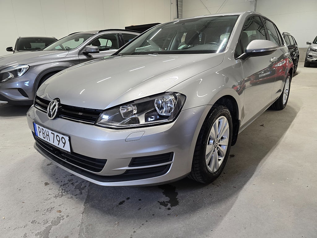 Volkswagen Golf 1.2 TSI BMT Base *Skatt 426:-/år *V-hjul *7500 mil - 2017
