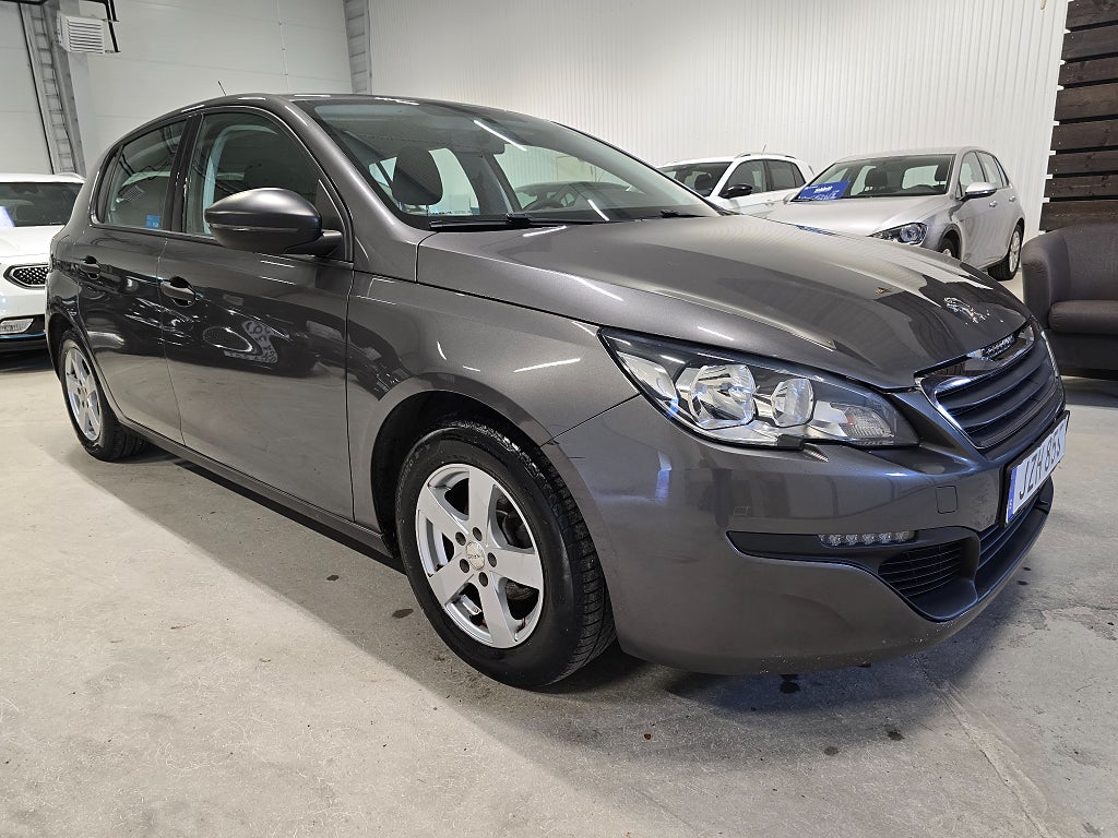 Peugeot 308 1.2 VTi 82 Access Euro 6 *8300 mil *Vinterhjul - 2016 - Bild 4