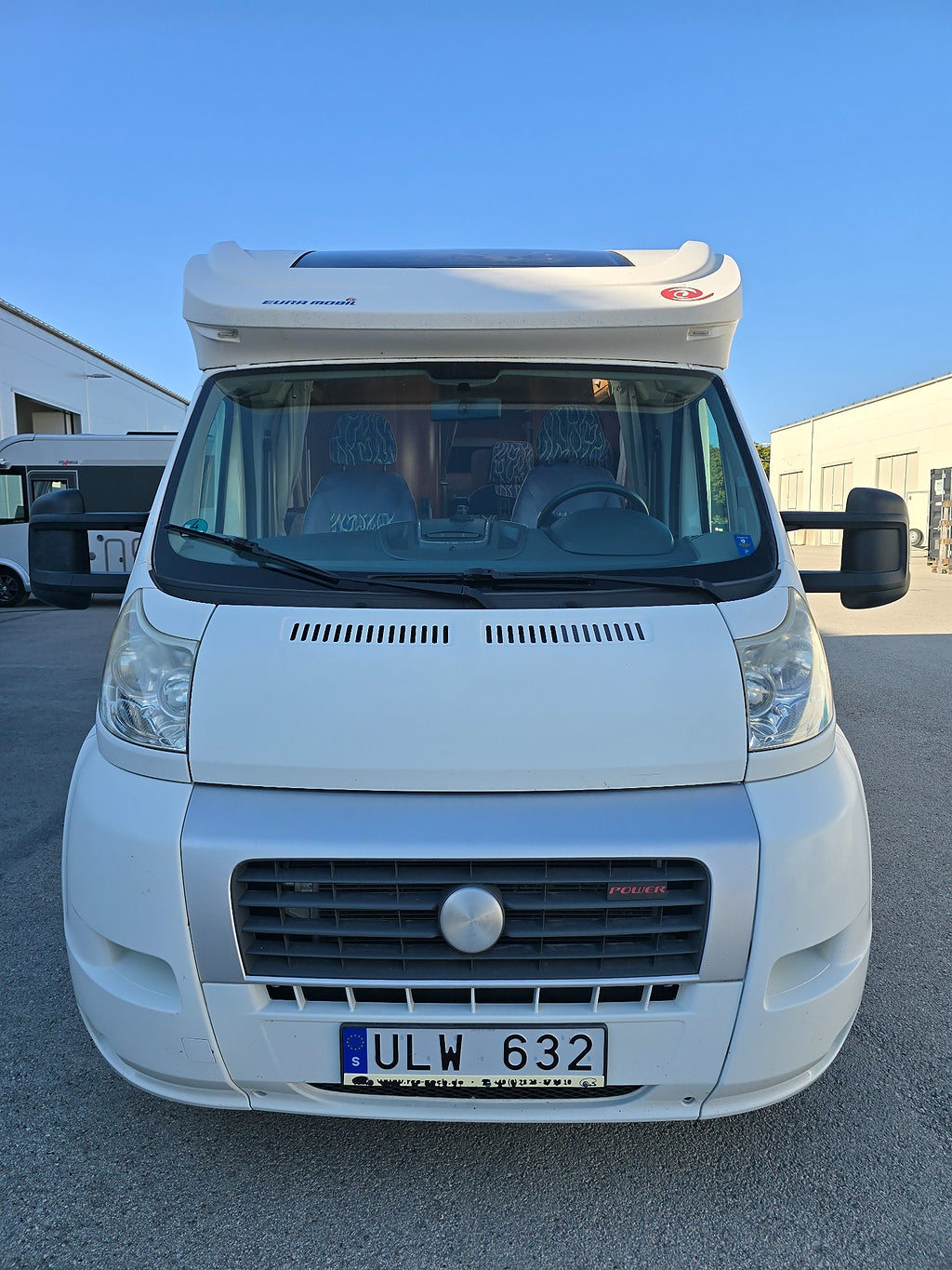 Eura Mobil Terrestra 710 *Dubbelsäng *Markis *Endast 3900 mil - 2011 - Bild 8