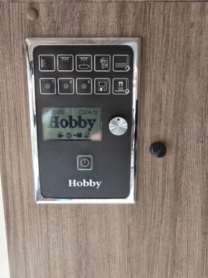 Hobby 560 FFE De Luxe *Queensbed *Förtält *Dusch *Markis - 2014 - Bild 15