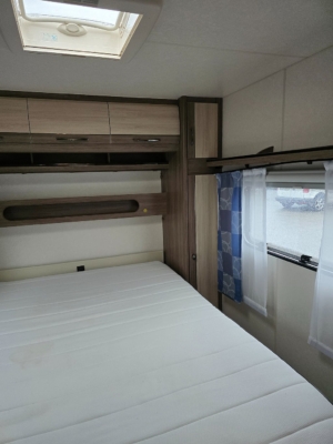 Hobby 560 FFE De Luxe *Queensbed *Förtält *Dusch *Markis - 2014 - Bild 24