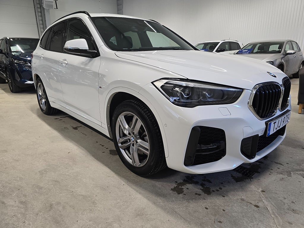 BMW X1 xDrive25e Steptronic M Sport *Dragkrok *Skinn *Panorama - 2021 - Bild 4