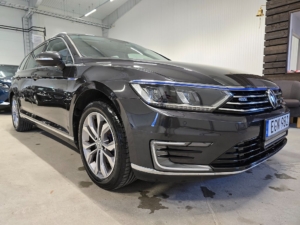 Volkswagen Passat GTE 1.4 TSI ACT GTE *Cockpit *Drag *Alcantara - 2018 - Bild 12