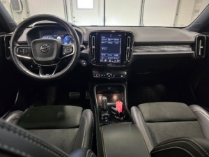 Volvo XC40 D3 AWD Geartronic R-Design *Värmare *6800 mil - 2019 - Bild 21