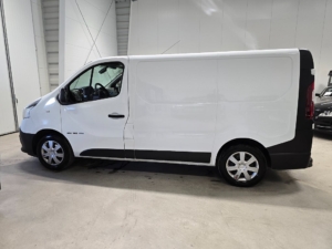 Renault Trafic Skåpbil 2.9t 1.6 dCi *Värmare *Dragkrok *V-hjul - 2017 - Bild 9