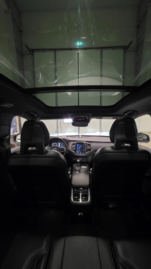 Volvo XC90 7-sits T6 AWD  R-Design B&W 22" - 2018 - Bild 25