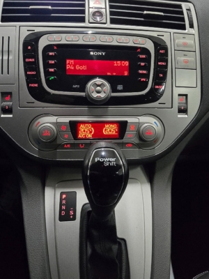 Ford Kuga 2.0 TDCi AWD Automat Titanium *Drag *Vinterhjul *3,95% - 2011 - Bild 16
