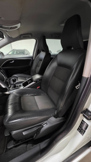 Volvo V70 D3 Momentum Euro 5 - 2012 - Bild 13