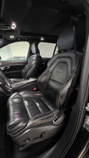 Volvo XC90 7-sits T6 AWD  R-Design B&W 22" - 2018 - Bild 16