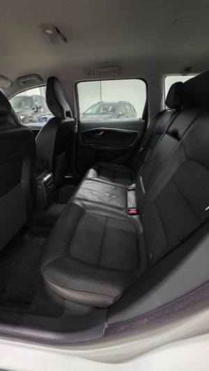 Volvo V70 D3 Momentum Euro 5 - 2012 - Bild 16
