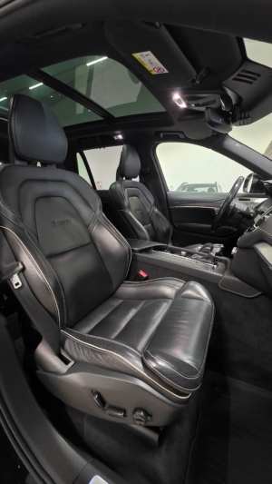 Volvo XC90 7-sits T6 AWD  R-Design B&W 22" - 2018 - Bild 26